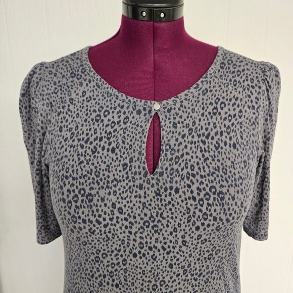 Women's Democracy Gray Leopard Print Keyhole Neck Blouse | Size XS - Picture 4 of 10